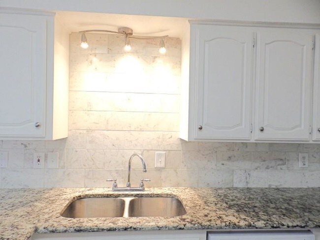 Foto del edificio - 12709 Hornbeam Dr