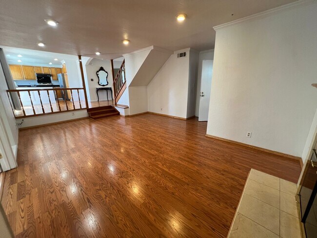 Foto del edificio - 3262 Desertwood Ln