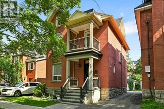 Building Photo - 168 Stewart St