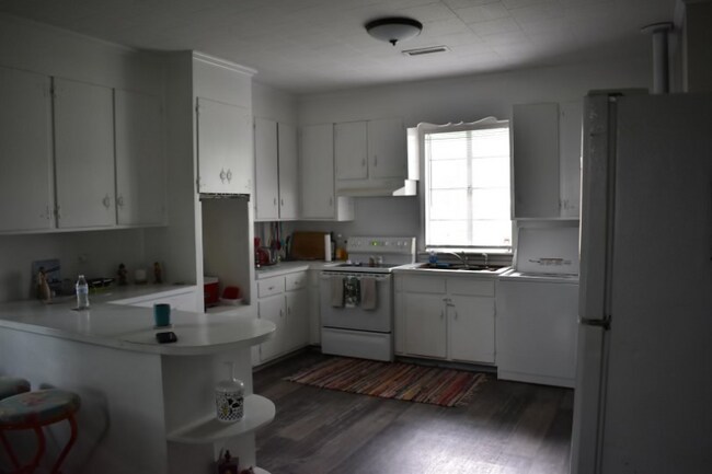 Foto del edificio - 321 Henderson St