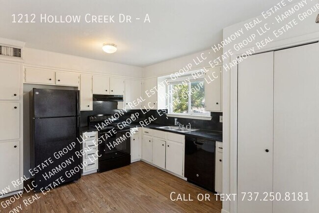 Foto del edificio - 1212 Hollow Creek Dr