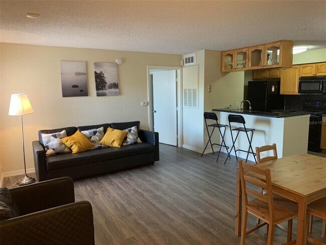 Building Photo - 4105 Tropical Isle Blvd