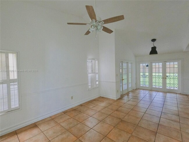 Building Photo - 11733 SW 117th Ct