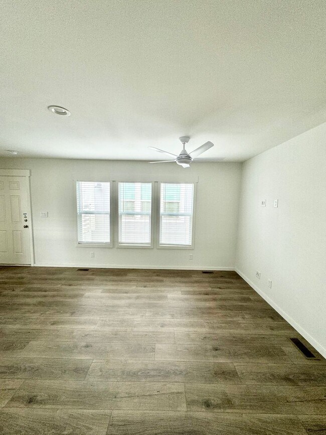 Foto del edificio - 66434 5th St