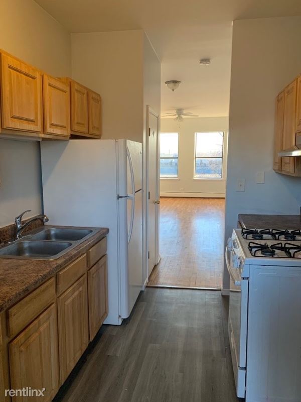 Foto del edificio - 2 br, 1 bath Apartment - 350 E 60th St