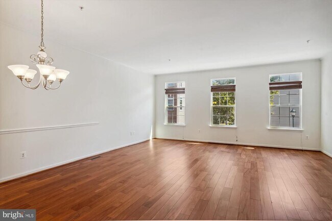 Foto del edificio - 23204 Scholl Manor Way