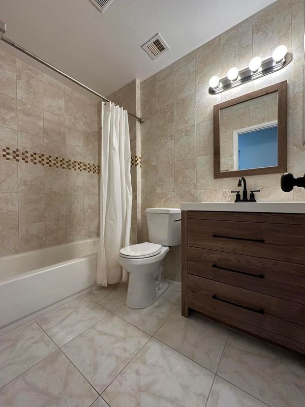 Foto principal - 4583 Arthur St