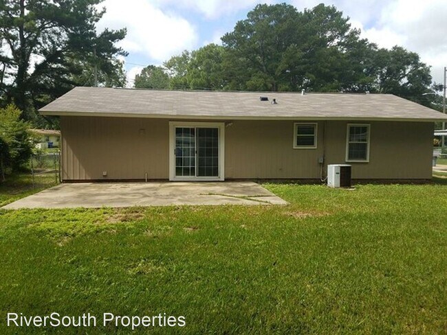 Building Photo - 3 br, 1 bath House - 4333 Searcy St
