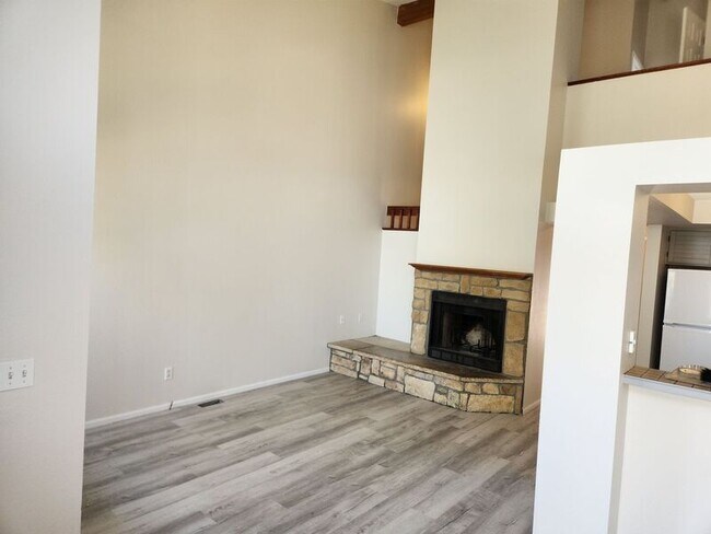 Building Photo - 6858 Zenobia St