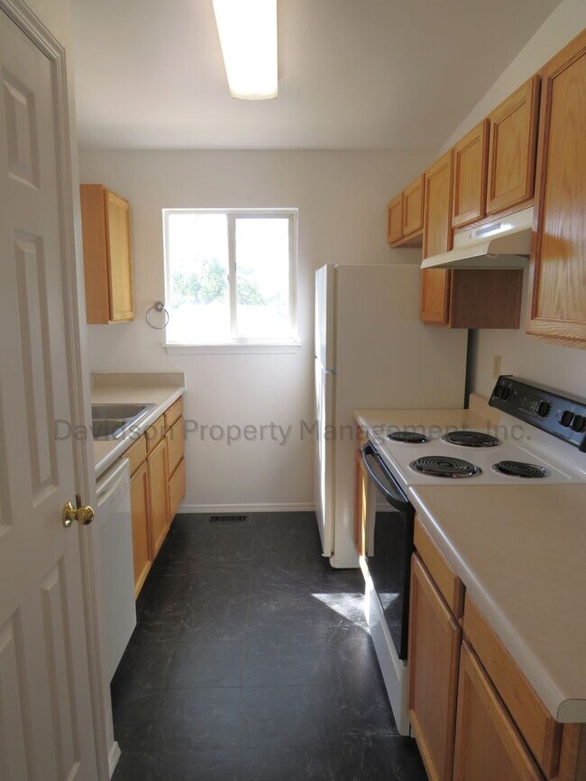 Foto del edificio - 2125 W Platte Ave