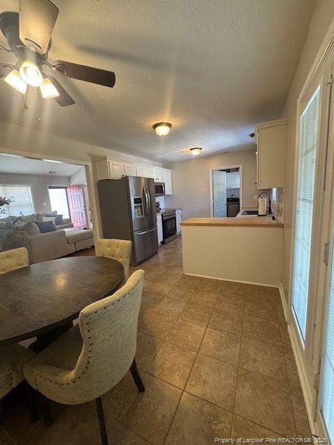 Building Photo - 209 Dolphin Dr