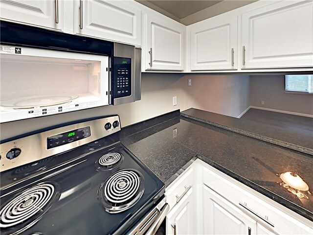 Primary Photo - 6500 Country Club Dr