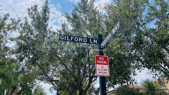 Foto del edificio - 8414 Gilford Ln