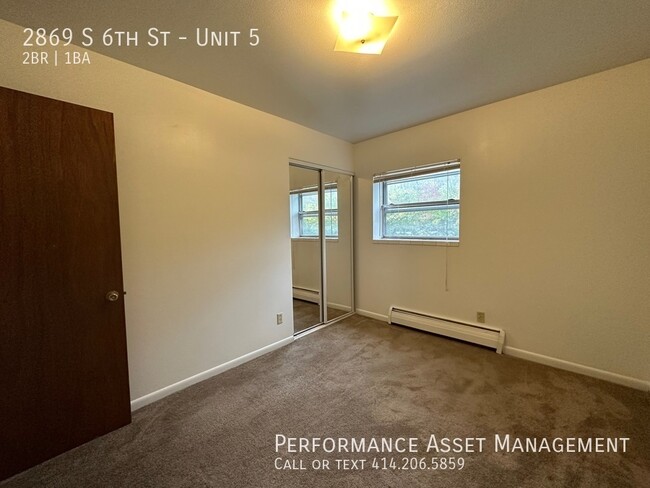 Foto del edificio - 2869 S 6th St