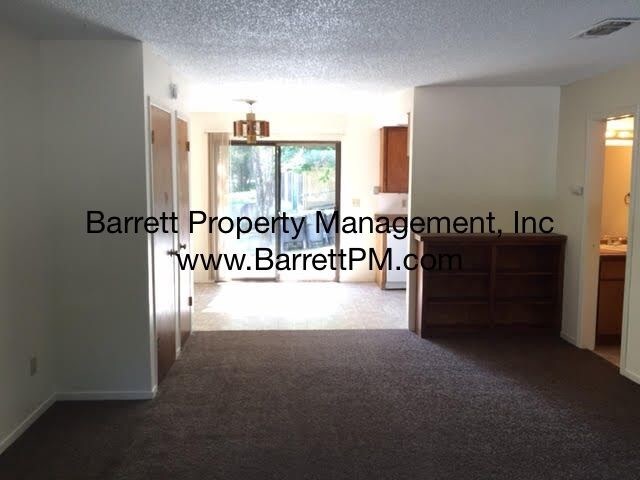 Building Photo - Desirable Downtown Grass Valley Apartment