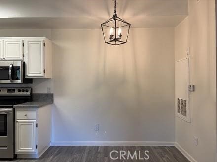 Building Photo - 375 Central