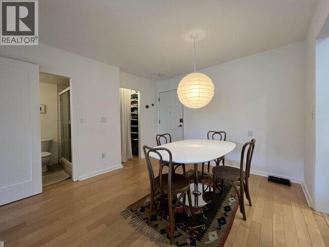 Photo du bâtiment - 3875 W 4th Ave