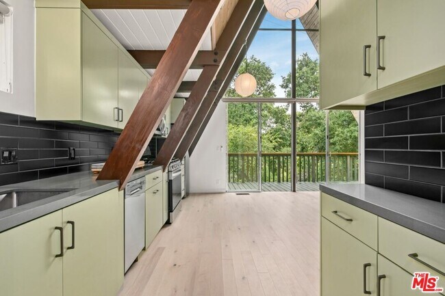 Foto del edificio - 10250 Seabury Ln