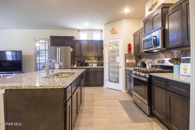 Foto del edificio - 7416 Eagle Vista Dr