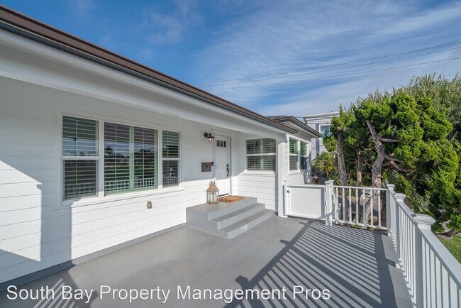 Building Photo - 3 br, 2 bath House - 955 Montgomery Drive