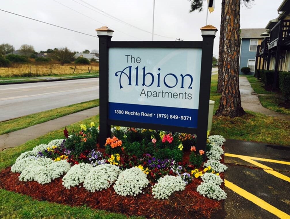 Albion Apartments 1300 Buchta Rd Angleton, TX
