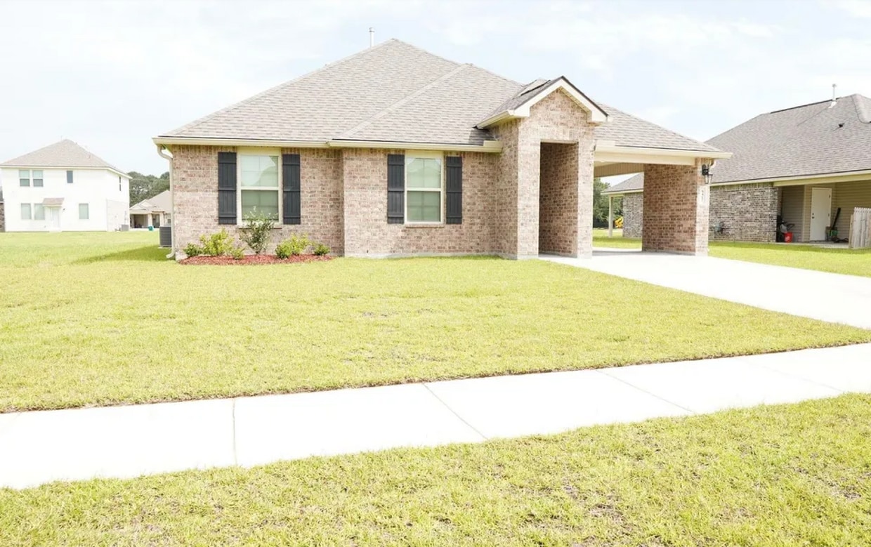 5417 Windswept Ln, Zachary, LA 70791 House Rental in Zachary, LA