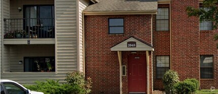 Building Photo - 2048 N Rand Rd