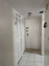 Building Photo - 14501 N Kendall Dr