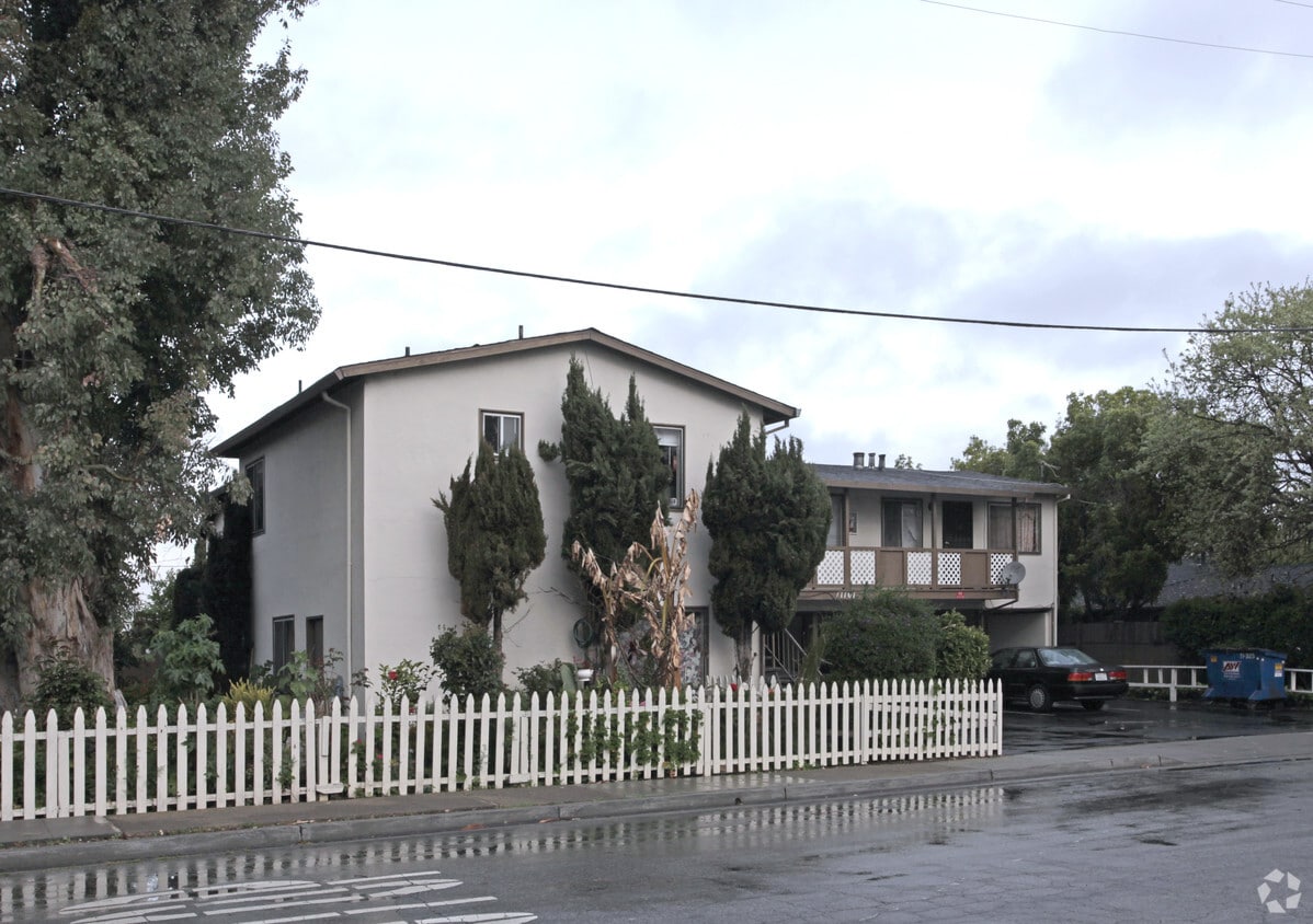 Building Photo - 505-513 Pierce Rd