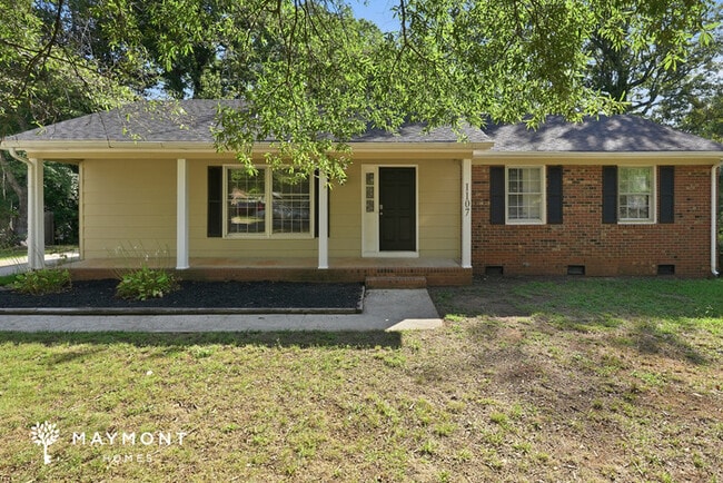 Building Photo - 1107 Edenwood Dr