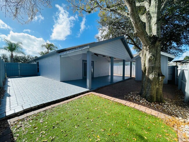 Foto del edificio - AVAILABLE FOR MOVE-IN FEB 9TH! Cozy 3 Bedr...