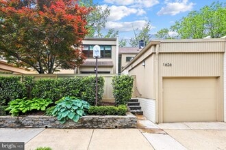 Building Photo - 1626 Waters Edge Ln