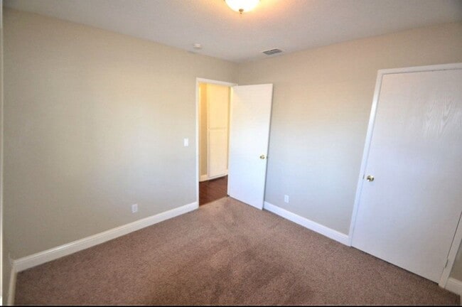 Building Photo - 8263 Florintown Way