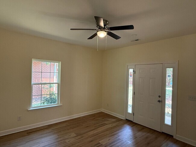 Foto del edificio - 7045 Somerset Springs Dr