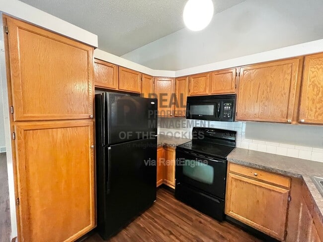 Building Photo - 4224 Wolf Creek Ct