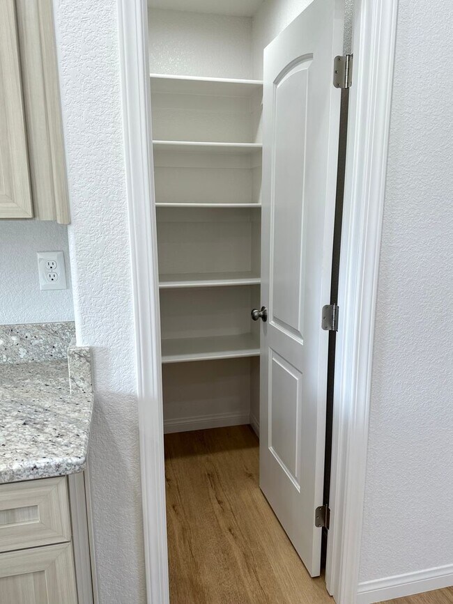 Building Photo - 3+2 with office Looking for a mountain retreat?