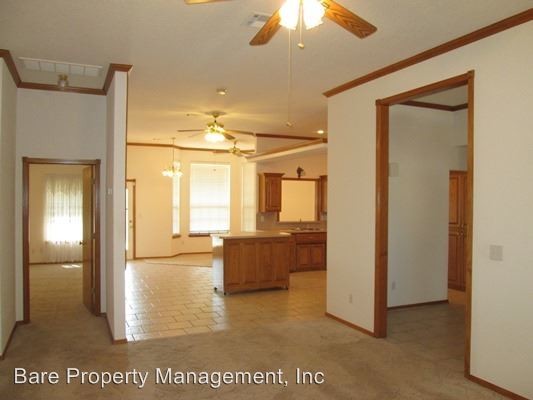 Building Photo - 3 br, 2 bath House - 3601 Country Club Drive