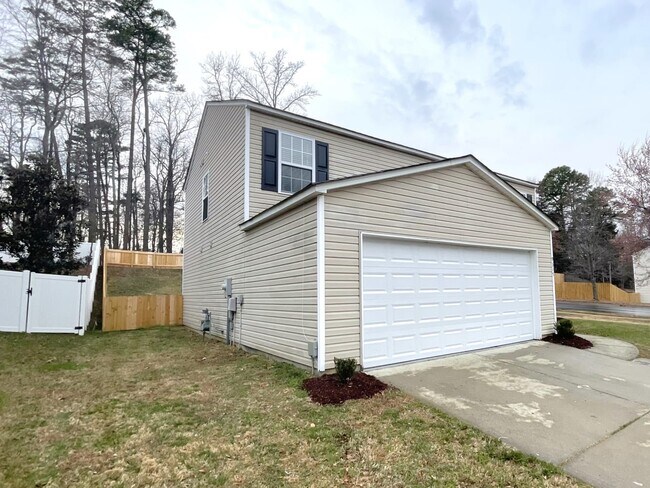 Building Photo - 9315 Swallow Tail Ln