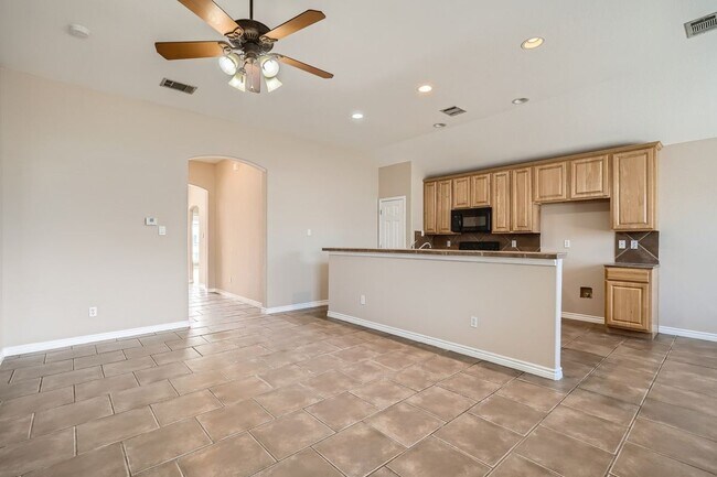 Foto del edificio - 3032 Douglas Fir Dr