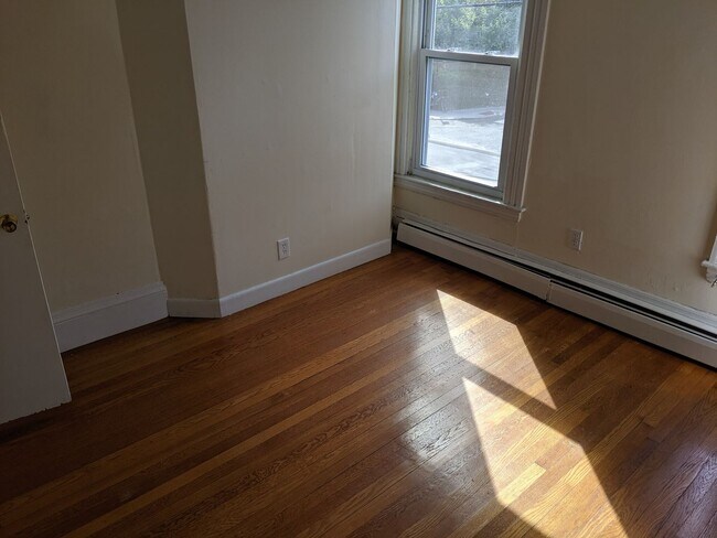 Building Photo - Cambridge 1 bed - Porter Square - Sept 1 m...