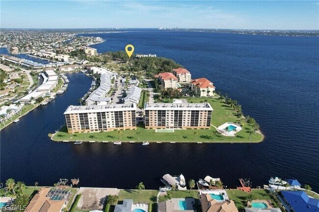 Foto del edificio - 4280 SE 20th Pl