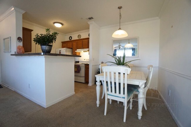 Foto del edificio - 45 Sycamore Ave 1837- West Ashley