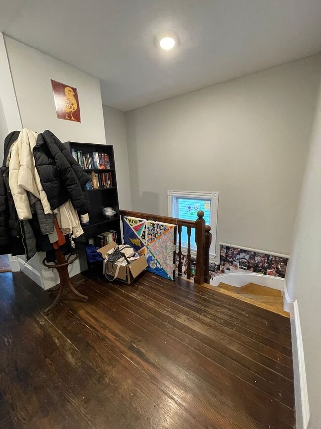 Building Photo - 10 Oswald St