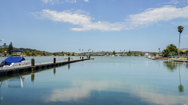 Building Photo - 99 Caribe Isle