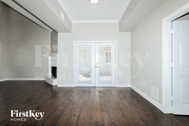 Foto del edificio - 11730 Twain Dr