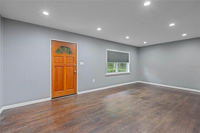 Foto del edificio - 1404 N Garfield Ave