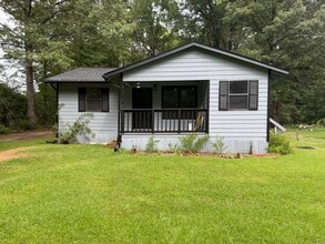 Building Photo - 135 McLin Ln