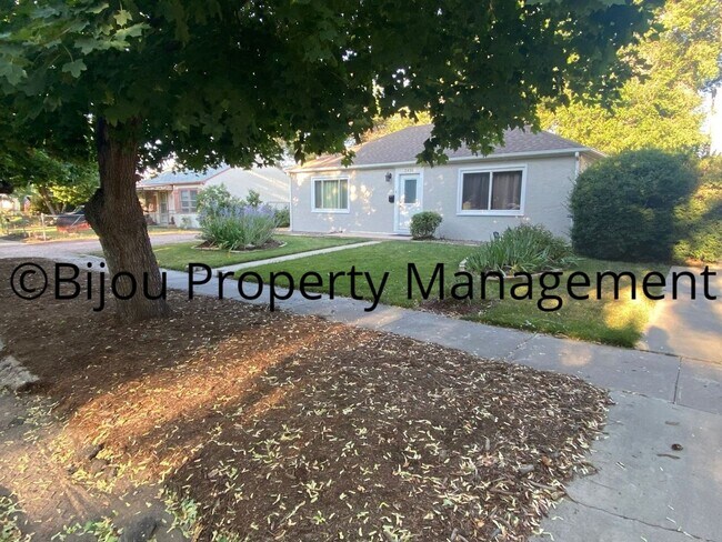 Foto del edificio - 3 Bed, 1 Bath