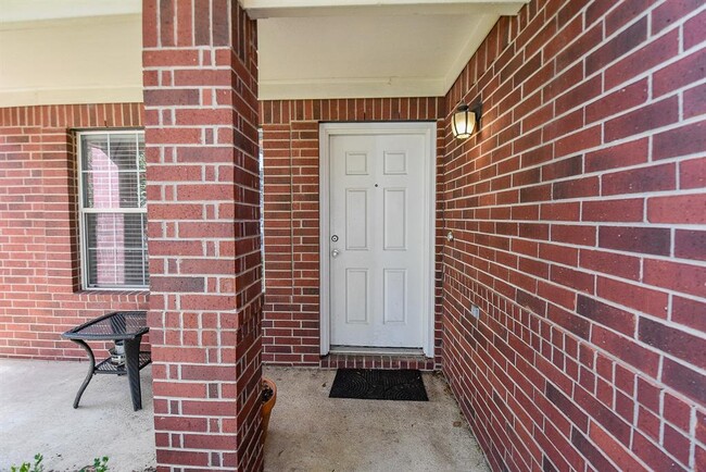 Building Photo - 12266 Lavon Dr