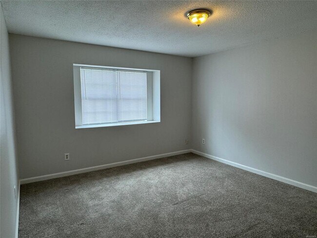 Foto del edificio - 609 Plantation Way